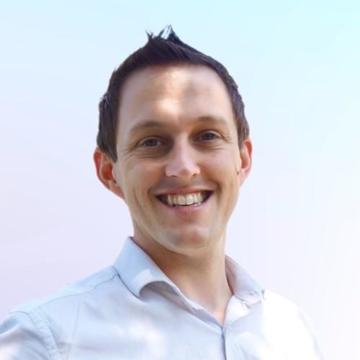 Nicolas AGUENOT - Com to Code